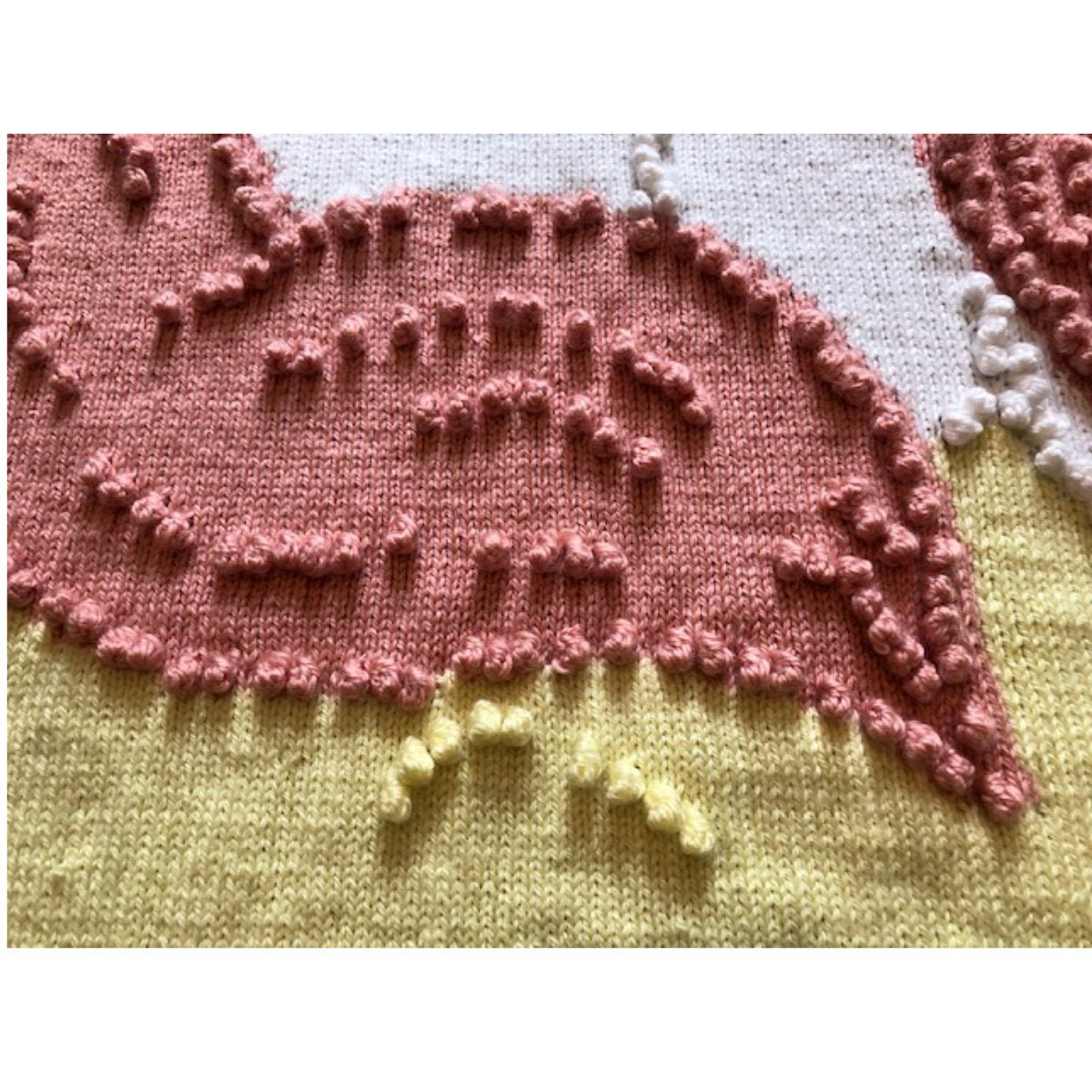 Unicorn twistable tail blanket